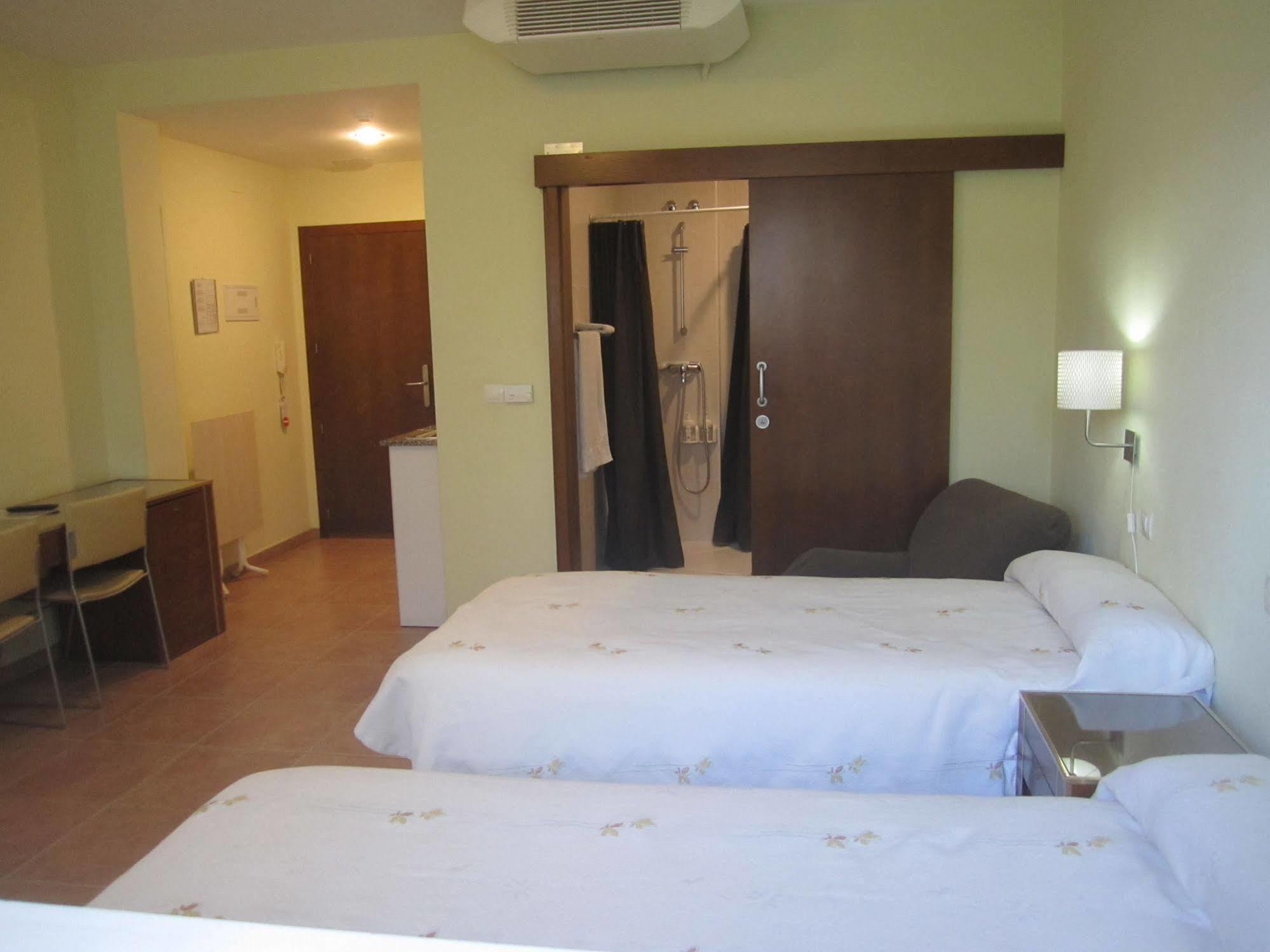Hostal El Estudio Almansa Exterior photo